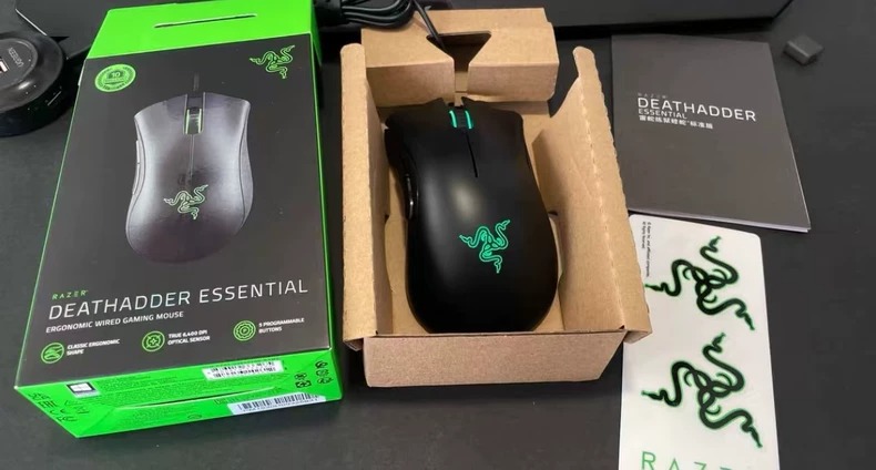 雷蛇鼠标 Razr雷蛇炼狱蝰蛇标准版电竞鼠标有线机械电竞游戏办公电脑笔记本鼠标 低价出售 喜欢的直接拍下就可以  资金压力大，低价处理库房货物，都是全新的，快递